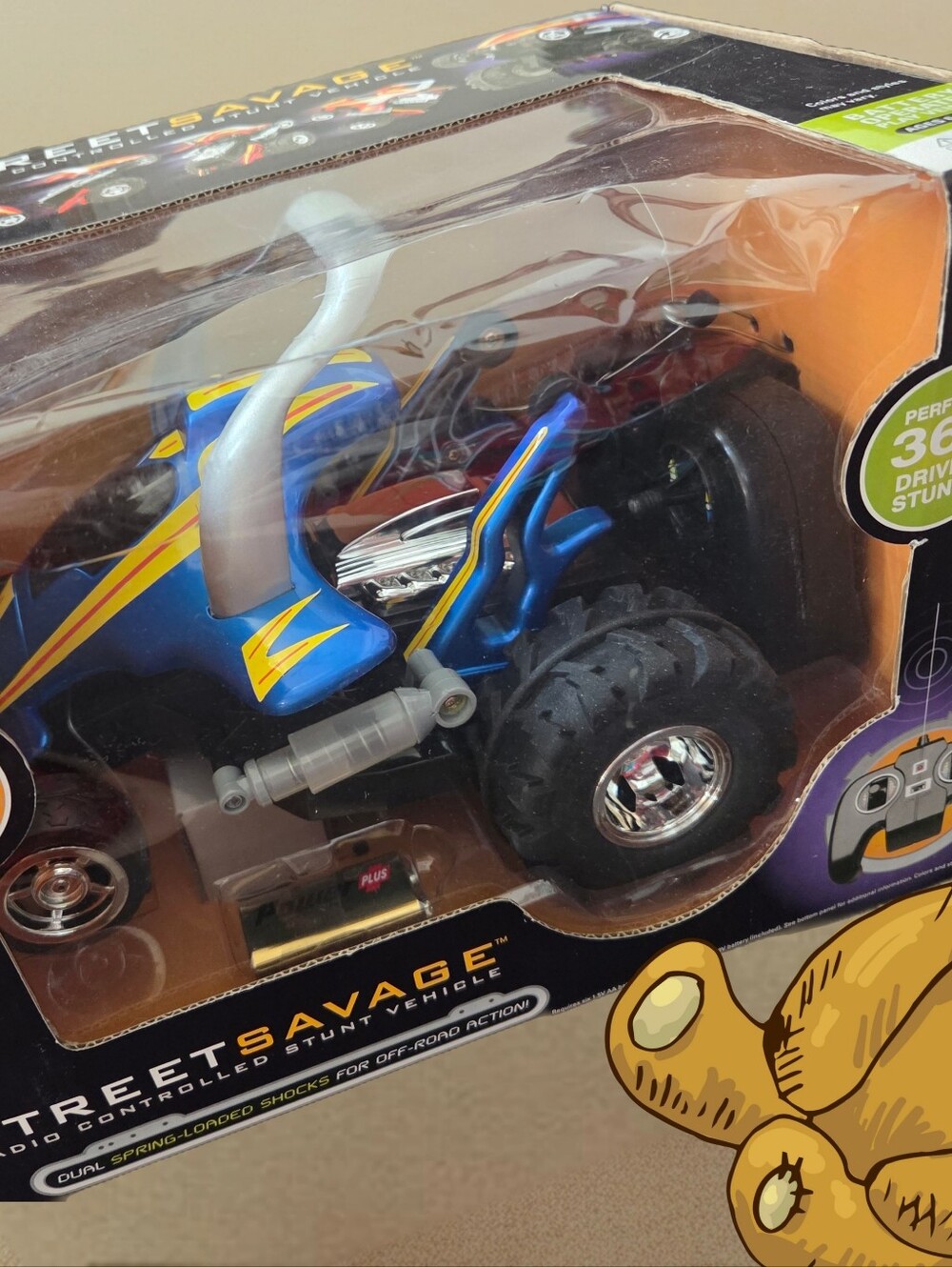 Blue Hat Street Savage Radio Controlled Stunt Vehicle toy